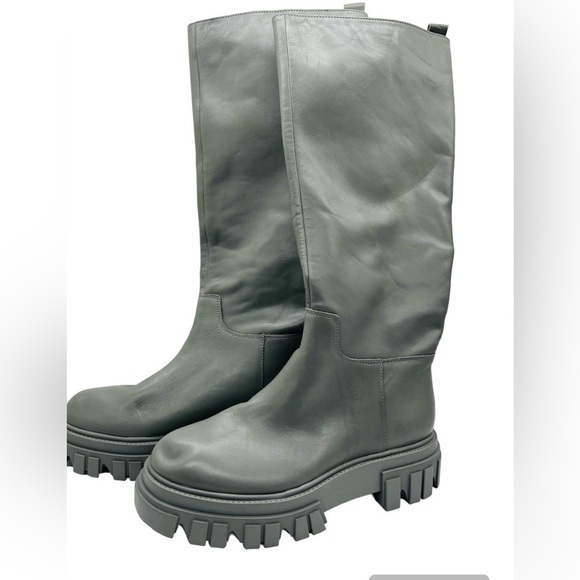 MARC FISHER WOMEN’S BEAUTIFUL TALL GRAY LEATHER PLATFORM MALENA BOOTS SIZE 8.5 - Picture 1 of 15